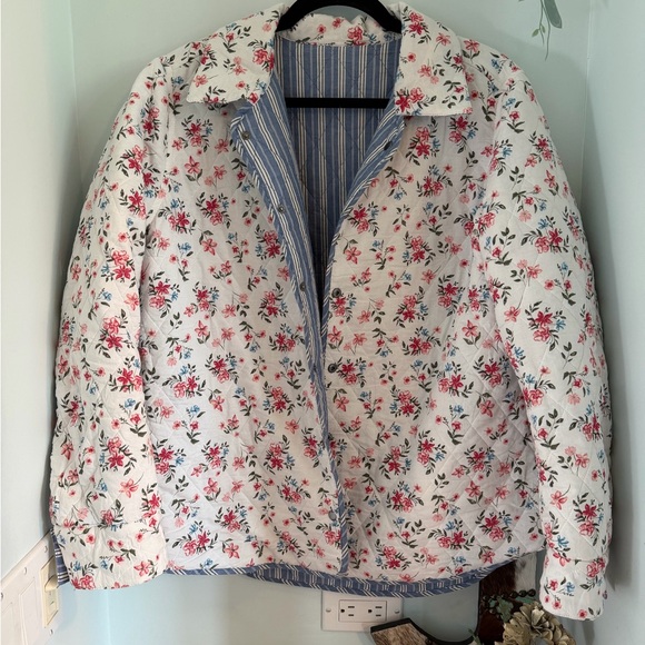 Nostalgia Jackets & Blazers - Nostalgia Floral Puffer Jacket - White and Pink